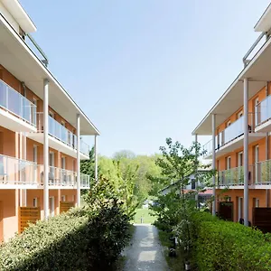 Western Park Geneve-thoiry Apartahotel