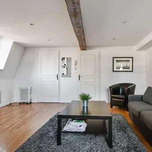 Charming Flat At The Heart Of Old Close To Stations - Welkeys Lille